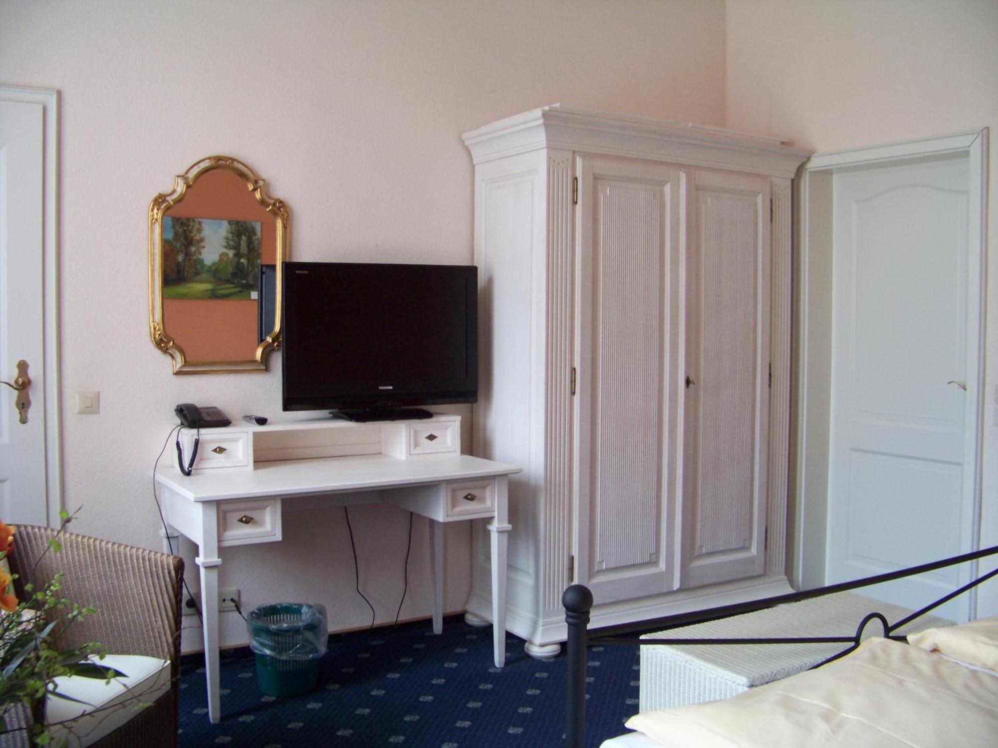 Seeresidenz Gesundbrunn Otel Plau am See Oda fotoğraf